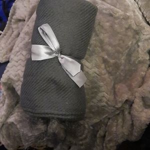 Luxurious Graphite (Charcoal Gray) Throw-Shawl